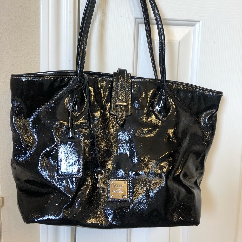 Dooney & Bourke Bag